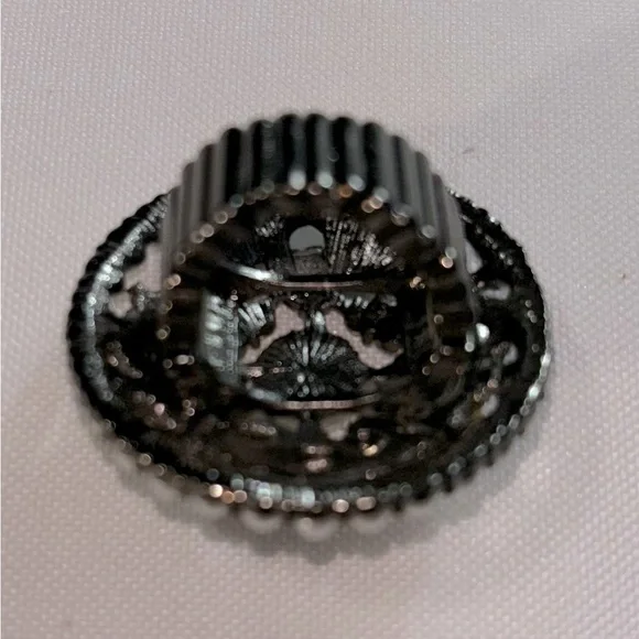 Fashion Pearl & Rhinestone Silver Tone Stretch Ring Big & Bold - Picture 3 of 3